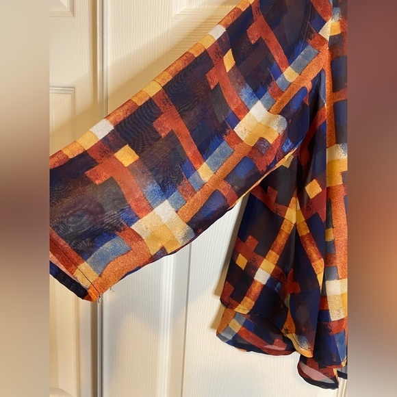 ENERGIE Sheer Layered Top with Geometric Pattern - Small - Picture 4 of 5